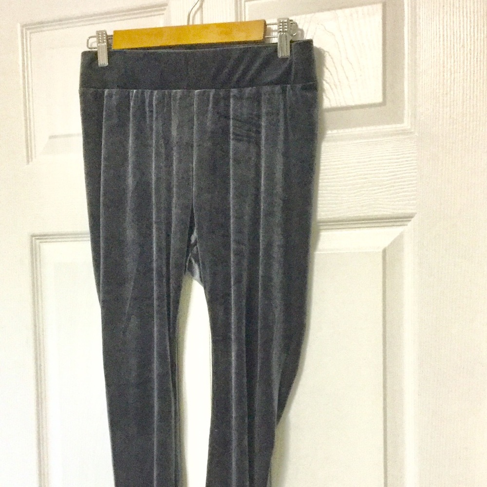Old Navy Size M Silver Gray Legging